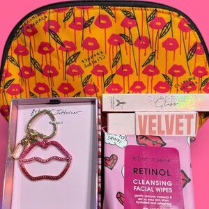 ALL ABOUT LIPS!!!!!!!!!!!!  BETSEY JOHNSON, CLINIQUE AND JEFFREE STAR